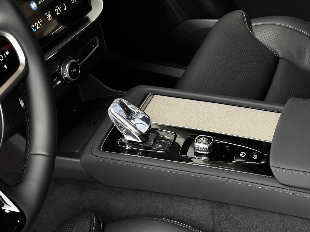 Hãng xe Volvo  Phú Mỹ Hưng