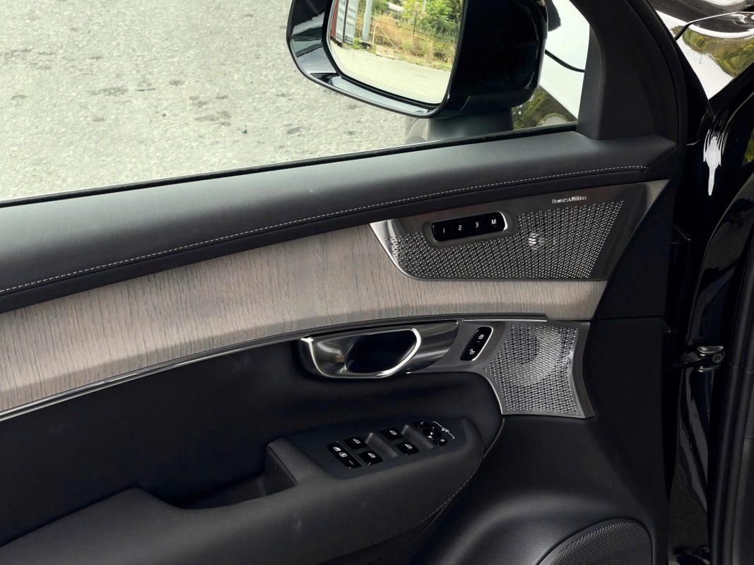 Hãng xe Volvo  Phú Mỹ Hưng