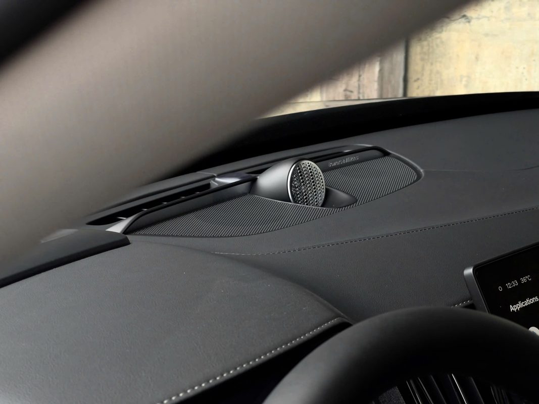 Hãng xe Volvo  Phú Mỹ Hưng