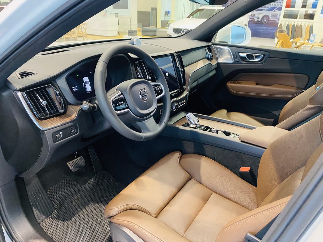 Hãng xe Volvo  Phú Mỹ Hưng